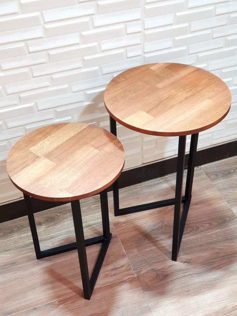 میز کنار سالنی